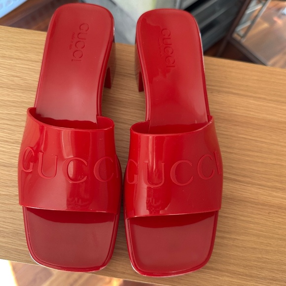 Gucci Logo Rubber Slides